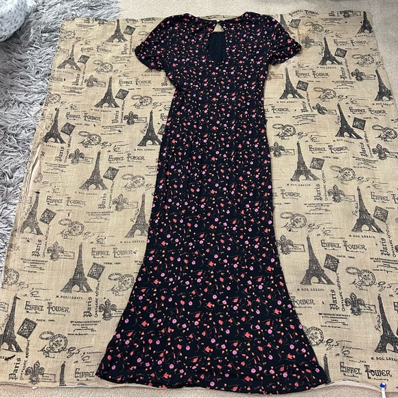 Free People NWOT! Black Pink Floral Puff Sleeve Crew Neck Midi Stretch Dress - Picture 15 of 16